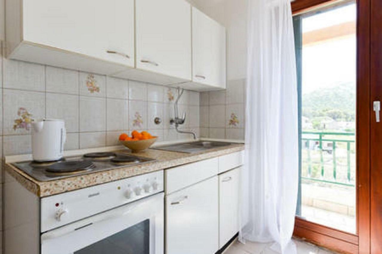 Apartments Pero Zapuntel ภายนอก รูปภาพ