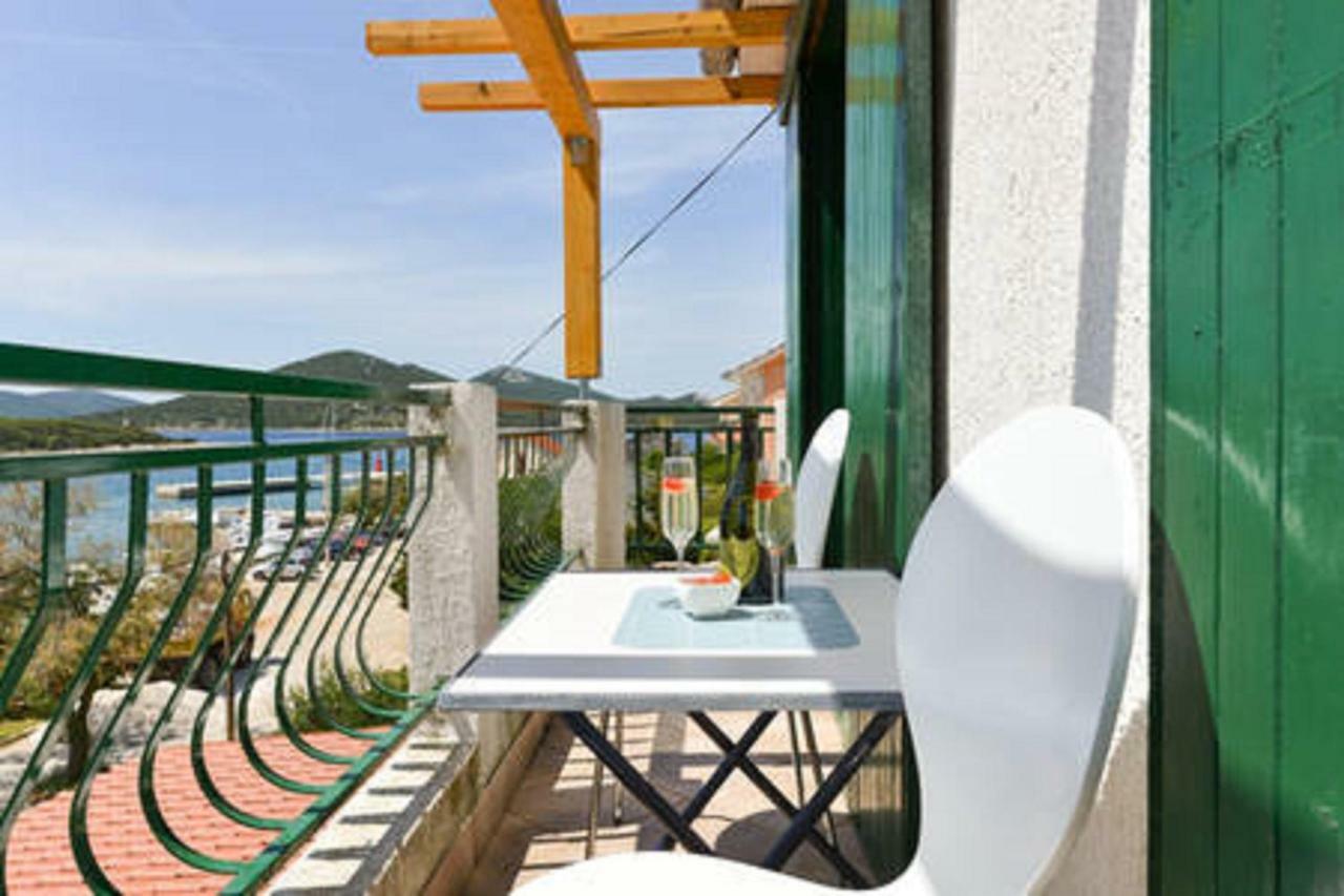 Apartments Pero Zapuntel ภายนอก รูปภาพ