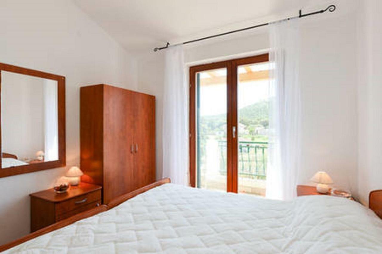 Apartments Pero Zapuntel ภายนอก รูปภาพ
