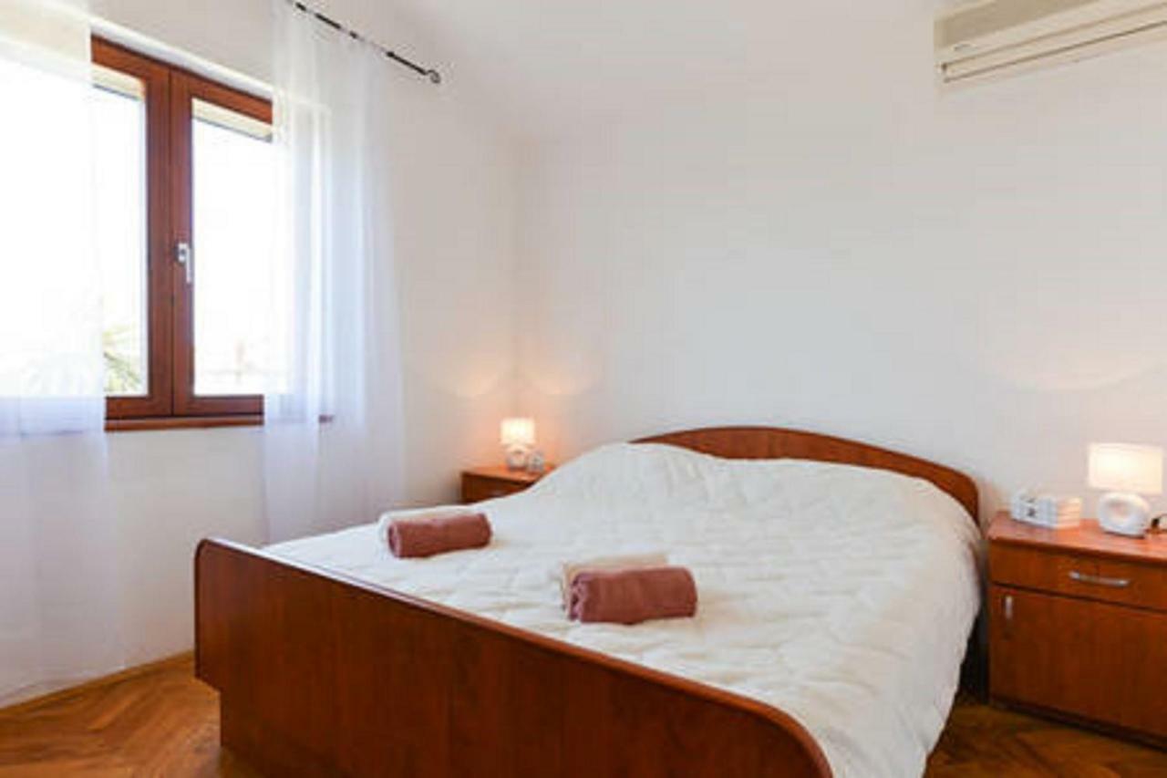 Apartments Pero Zapuntel ภายนอก รูปภาพ